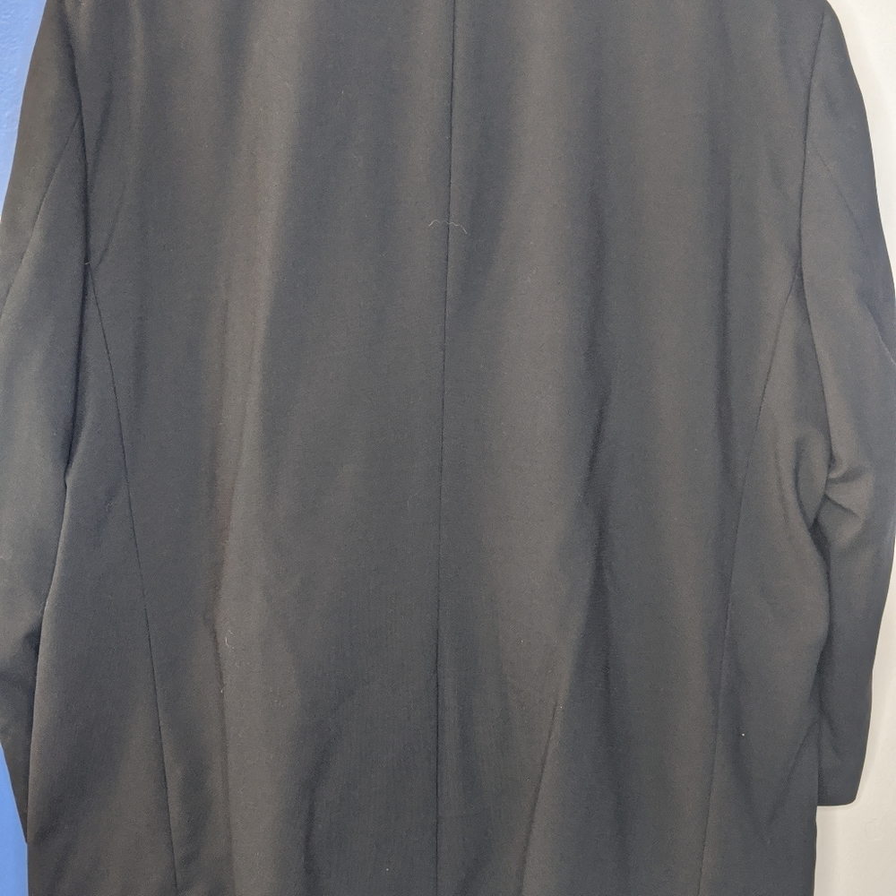 Suit - Picture 2 of 4